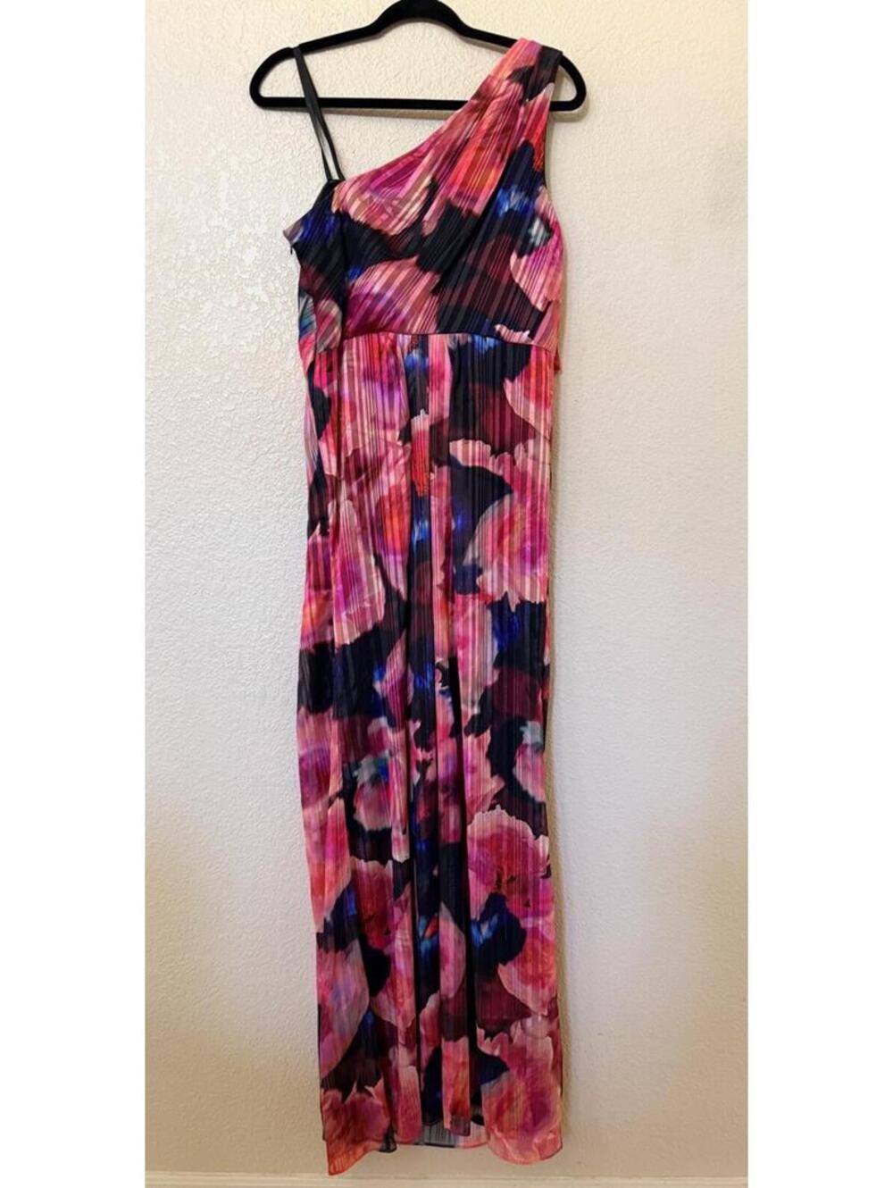 New Adrianna Papell Pleated Floral One-Shoulder Chiffon Gown  Black/Berry Sz 12 - Picture 5 of 10
